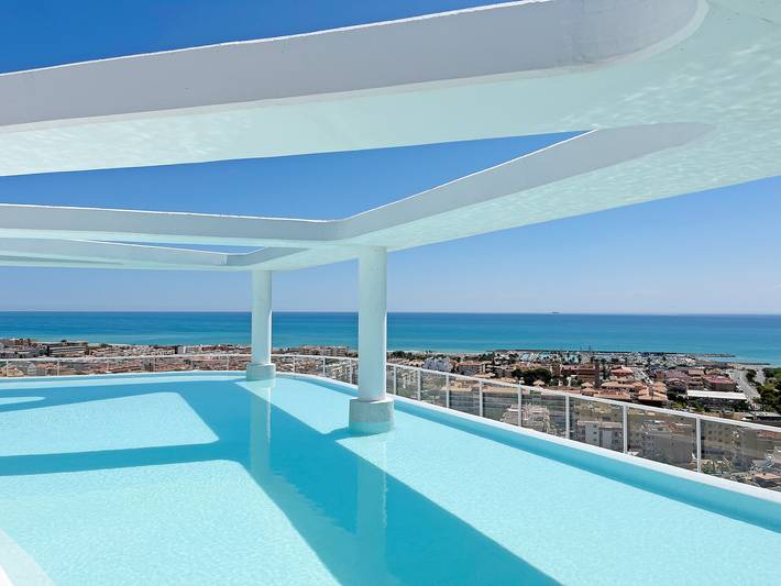 Apartamento para 6 personas, con terraza además de piscina para niños y vistas al mar, Familias con niños en Canet de Berenguer
