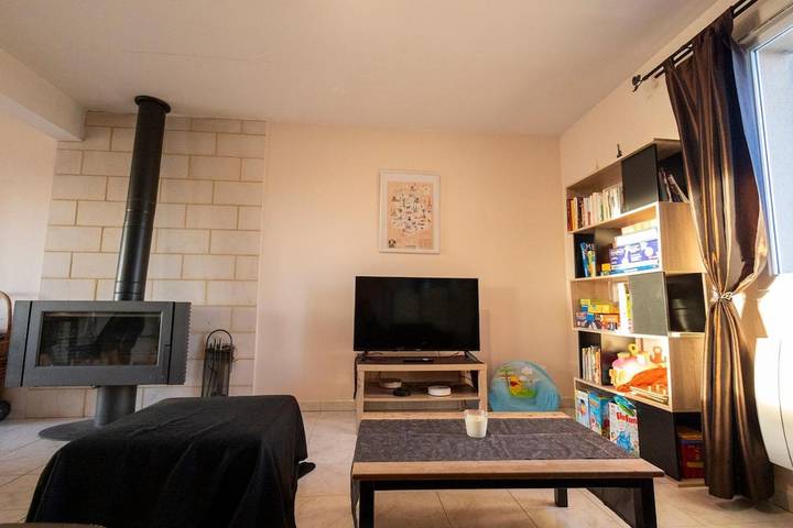 Gîte pour 6 personnes, avec jardin, animaux acceptés à Alluyes