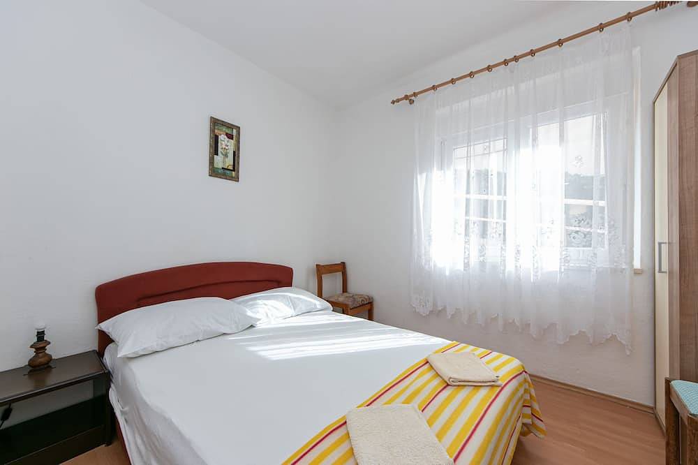 Ganze Wohnung, 4-Zimmer-Ferienwohnung mit Terrasse Gradac, Makarska in Gradac, Makarska Riviera