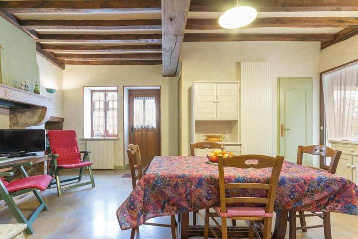 Location de vacances pour 4 personnes, avec jardin à Corgoloin - 4