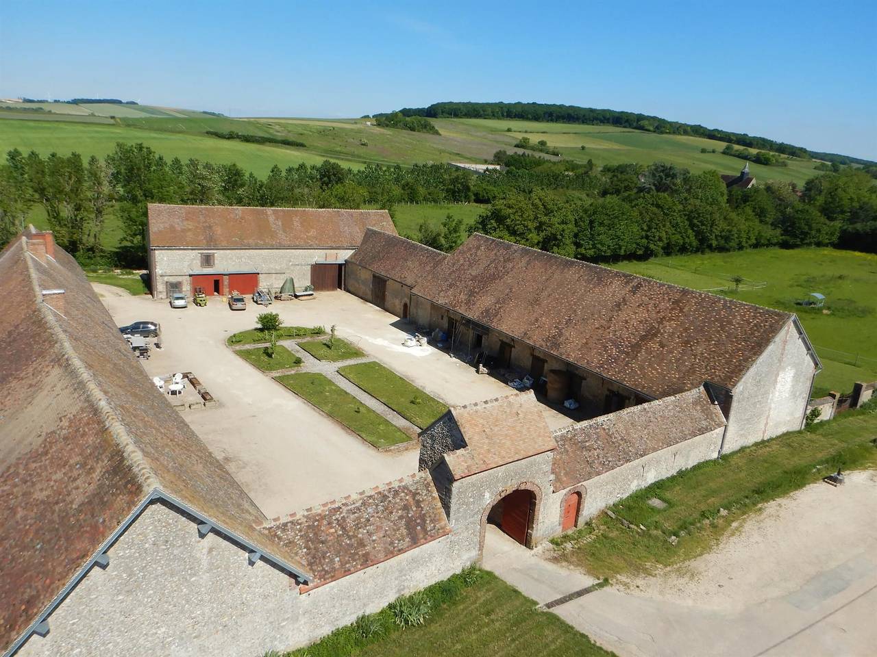 Maison de ferme Xvie siècle avec terrasse privative in Vareilles (Yonne), Yonne
