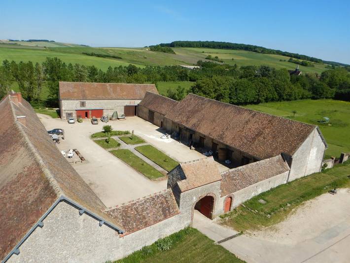 Maison de ferme XVIe siècle avec terrasse privative in Vareilles (Yonne), Yonne