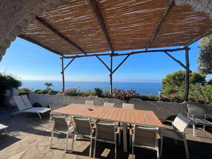 Villa per 10 persone, con piscina per bambini e giardino nonché panorama in Conca dei Marini