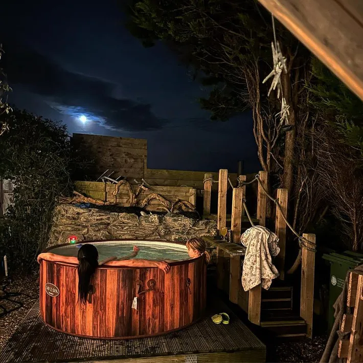 Chalet para 6 personas, con jacuzzi y jardín - 1