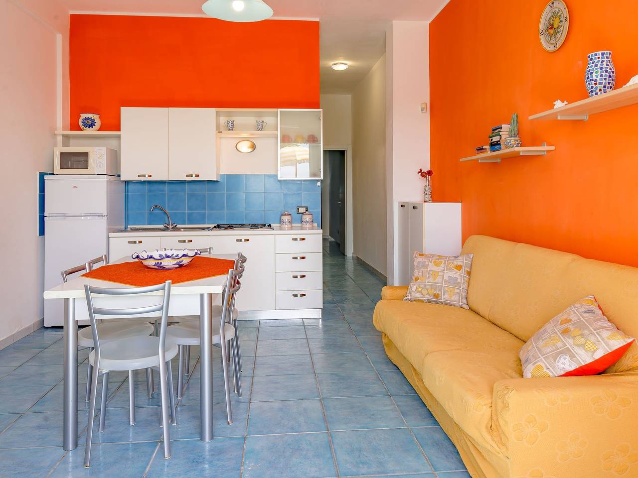 Entire apartment, Ruhige Ferienwohnung in Sciacca mit Terrasse, Garten und Grill und Meerblick in Localita San Giorgio, Sciacca