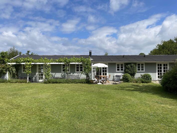 Ferienhaus für 5 Personen, mit Garten und Terrasse in Orø