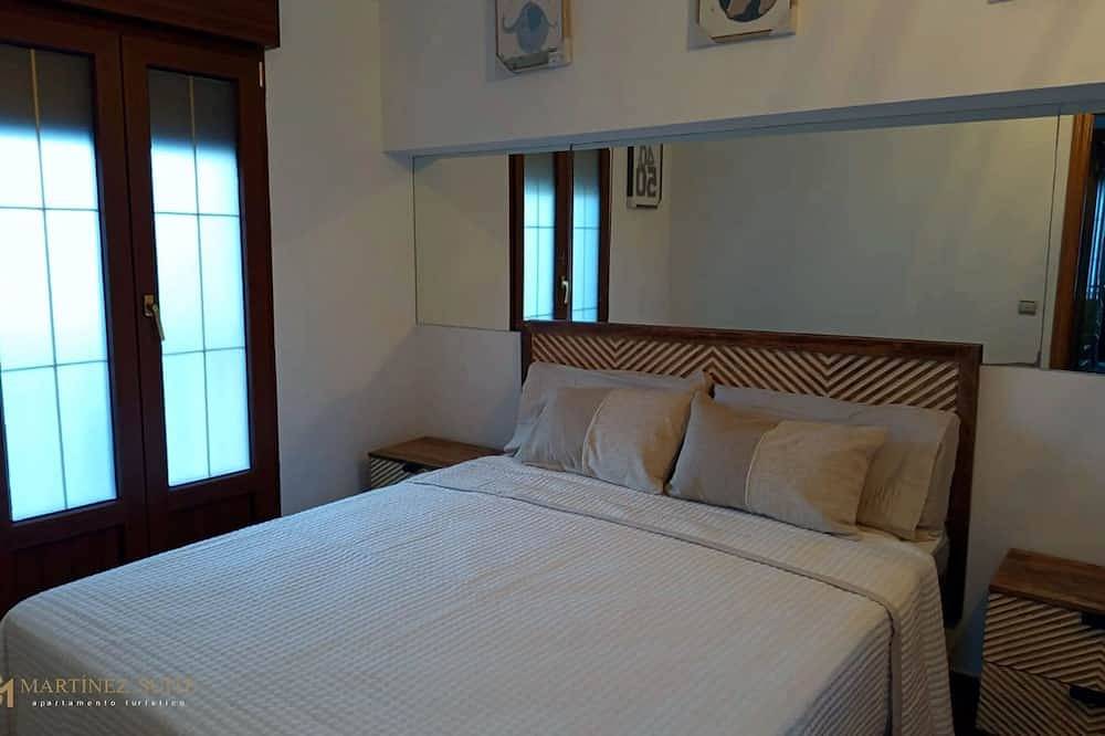 Cozy 3-story house 2 minutes from the Cathedral! Ideal for families and groups in Burgos, Burgos Provinz