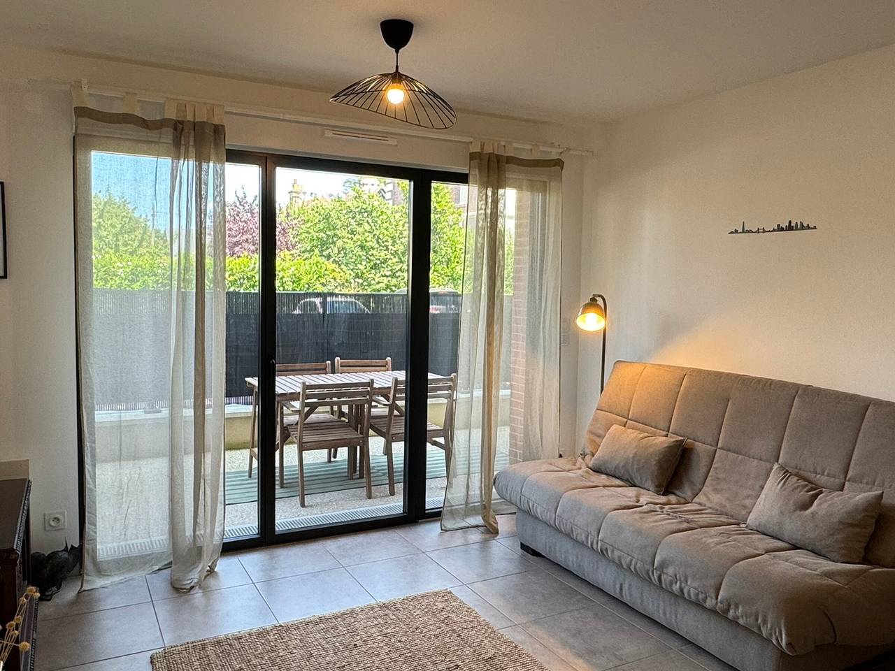 Ganze Wohnung, 2-Zimmer-Wohnung in Houlgate, strandnah, mit Balkon und Parkplatz in Saint-Sauveur-de-la-Mer, Lisieux und Umgebung