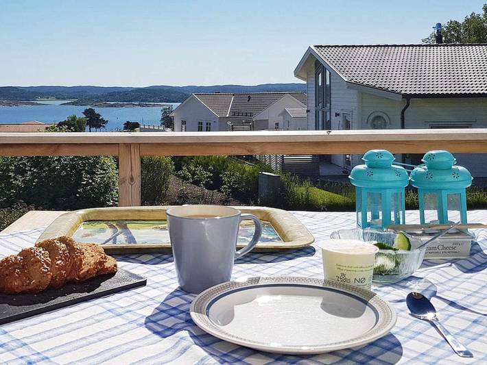 Ferienhaus für 6 Personen, mit Terrasse und Garten in Tjörn
