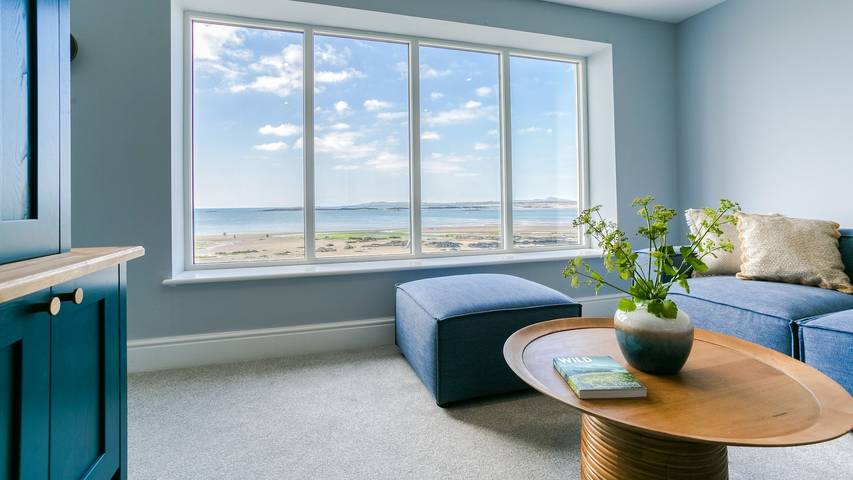 Holiday home for 12 people, with pets in Rhosneigr