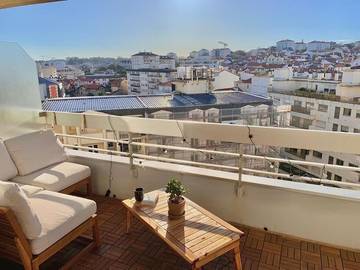 Gîte pour 2 personnes, avec balcon ainsi que vue et piscine dans Office De Tourisme De Biarritz