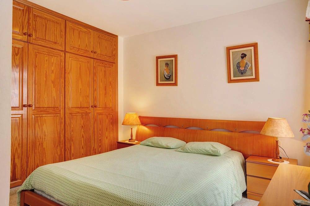 Apartamento entero, \"Vacation Home La Sanjora\" con Wi-Fi y balcón in Tamaduste, Valverde
