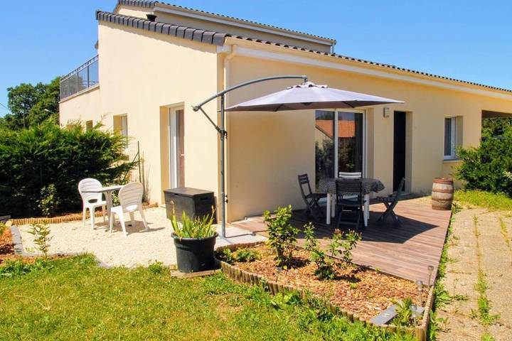 Appartement de vacances pour 4 personnes, avec Terrasse ainsi que Jardin et Vue