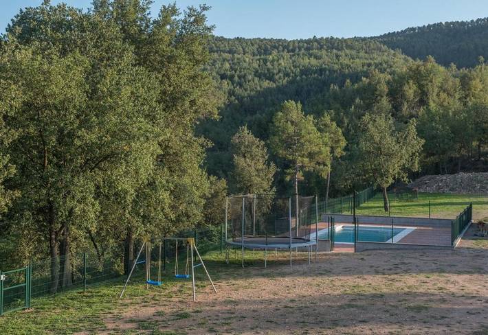 Casa rural para 15 personas, con piscina además de vistas y terraza, Se admiten mascotas en Berguedà - 3