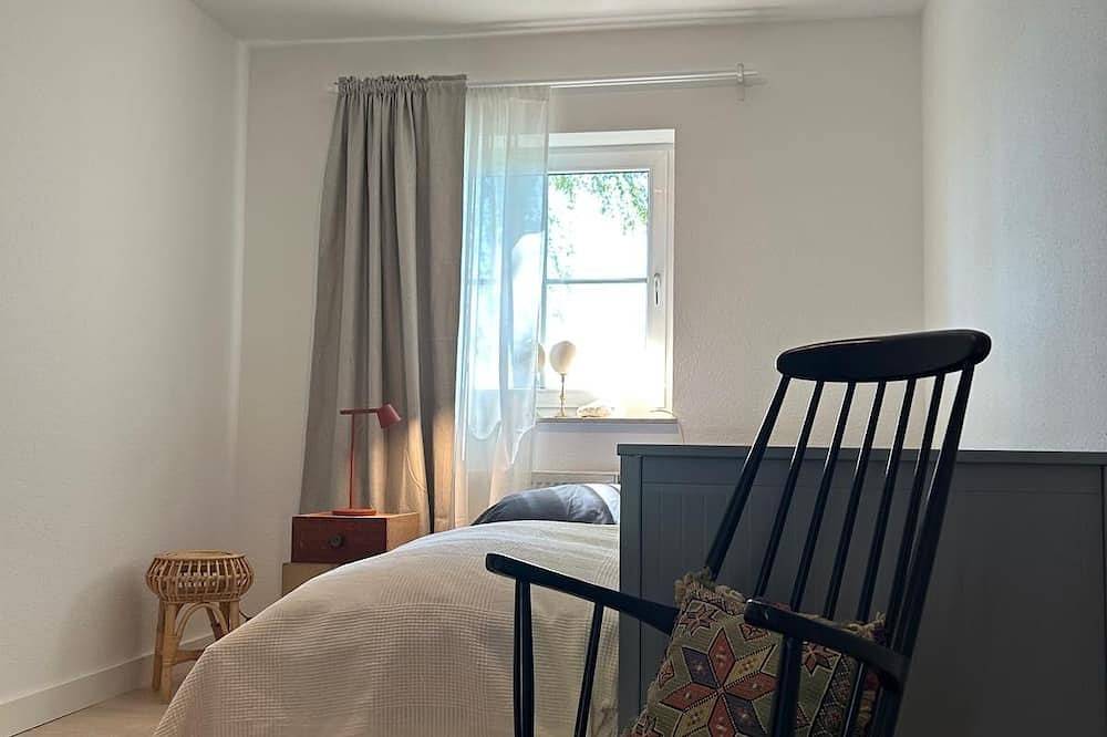 Ferienhaus Landleven im Grünen mit 2 Schlafzimmern - neues Zimmer in Hessenburg, Saal