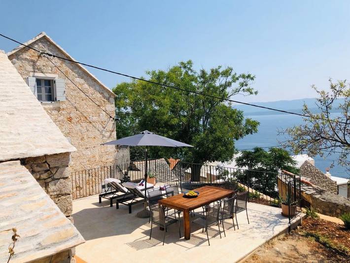 Ferienhaus für 6 Personen, mit Garten und Ausblick