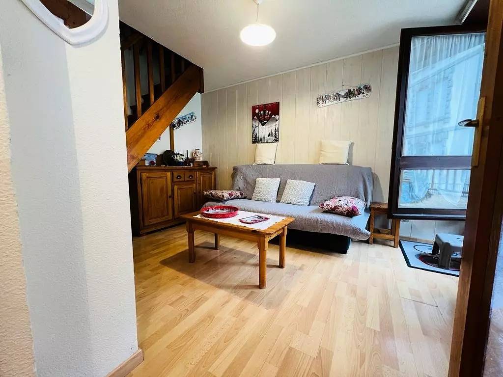 Entire apartment, Nice duplex T2 facing south in Barèges, Pyrenees National Park