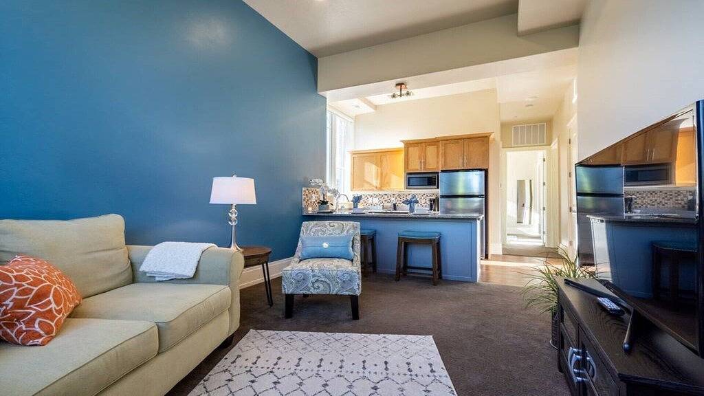 Ganze Wohnung, Downtown Provo Luxus-Apartment (Unit # 6) in Provo, Utah Lake