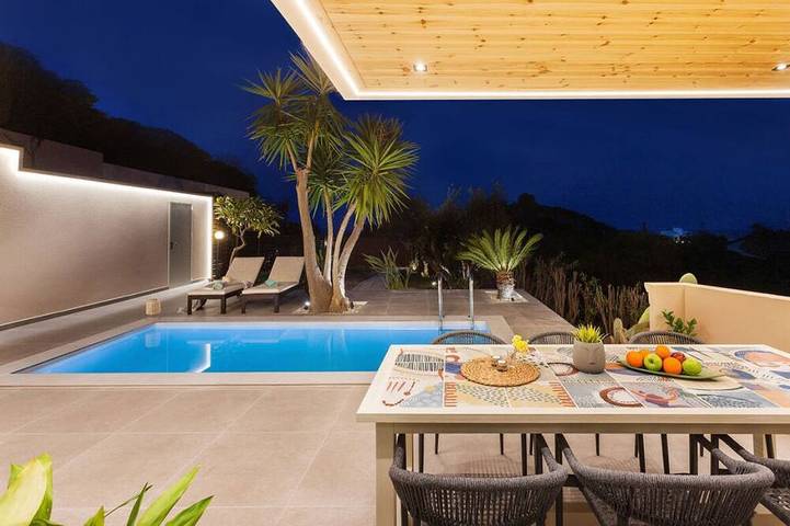 Gîte pour 6 personnes, avec Terrasse et Jardin