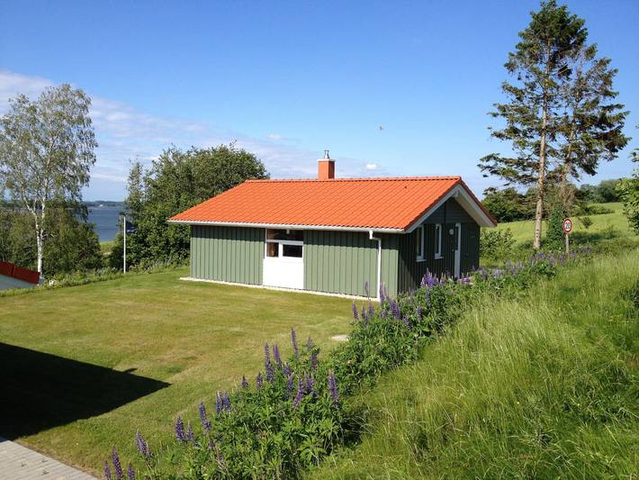 Ferienhaus für 4 Personen, mit Garten und Sauna sowie Seeblick in Kosel