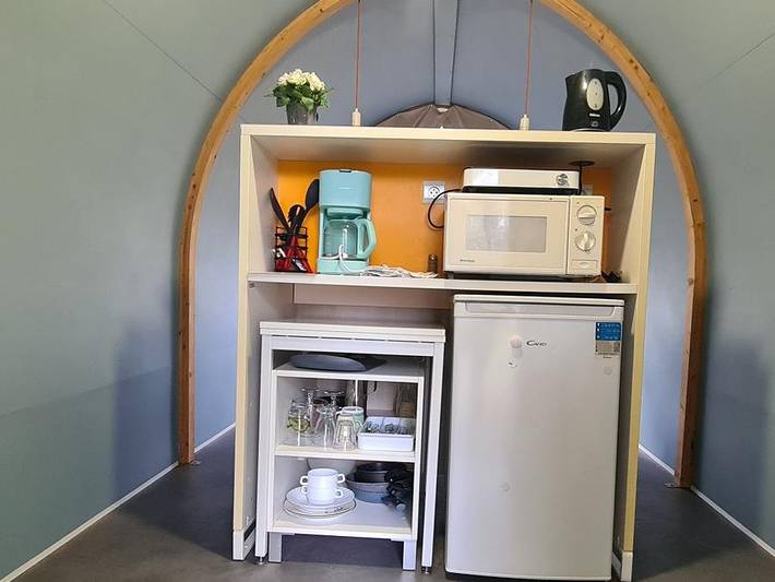 Tente pour 2 personnes, avec bassin pour enfant en Gironde - 4