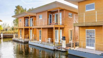 Boot für 5 Personen, mit Balkon in Barth