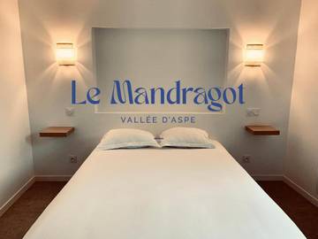 Cottage pour 2 personnes, avec terrasse à Bedous