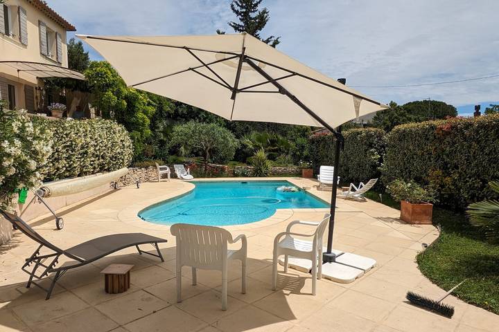 Maison de vacances pour 10 personnes, avec jardin ainsi que piscine et terrasse, animaux acceptés - 1