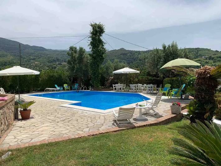 Ferienhaus für 6 Personen, mit Garten und Kinderpool in Kalabrien