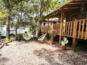 Gîte pour 4 personnes, avec jardin ainsi que piscine et bassin pour enfant, animaux acceptés à Pierrefeu-du-Var