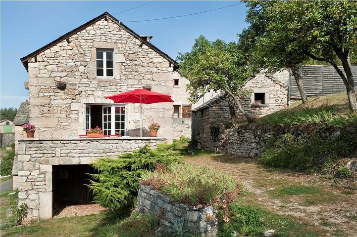 Gîte pour 8 personnes, avec piscine et terrasse à La Canourgue - 2