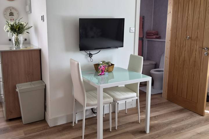 Ganzes Studio, Studio für 2 Personen in Woking, Surrey