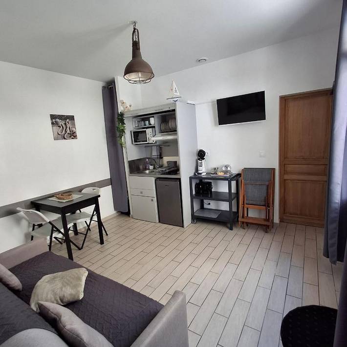 Gîte pour 2 personnes, avec balcon et jardin à Port-Saint-Louis-du-Rhône - 2