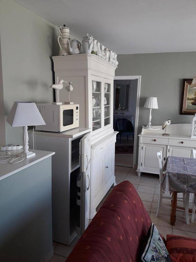 Location de vacances pour 2 personnes, avec terrasse et jardin à Plonévez-Porzay - 4