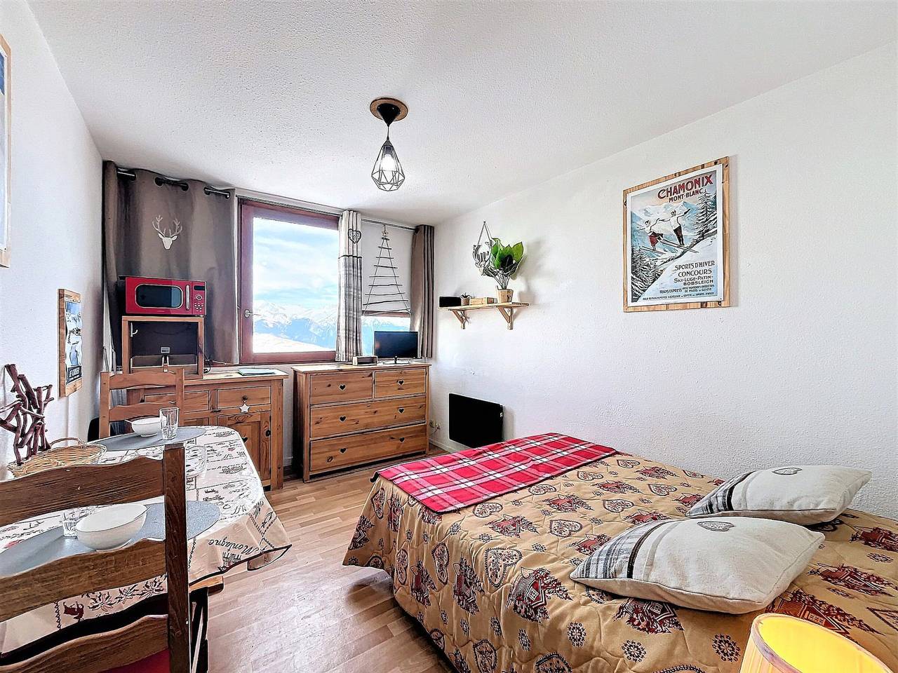 Entire studio, Ski-in studio, pool access, center nearby in Le Corbier, Villarembert