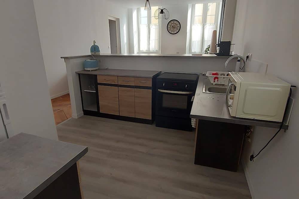Entire apartment, Centre Ville de Tournon au Cœur des Vignes Éveiller vos Papilles in Tournon-sur-Rhône, Tournon-sur-Rhône region