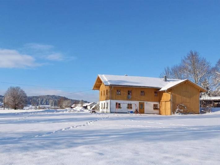 Ferienhaus für 8 Personen, mit Terrasse und Garten