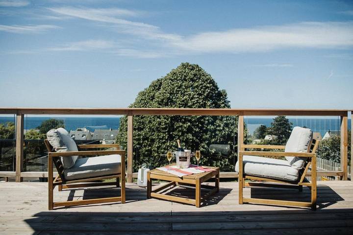 Location de vacances pour 8 personnes, avec jardin et vue dans Plage de Bretteville sur Saire