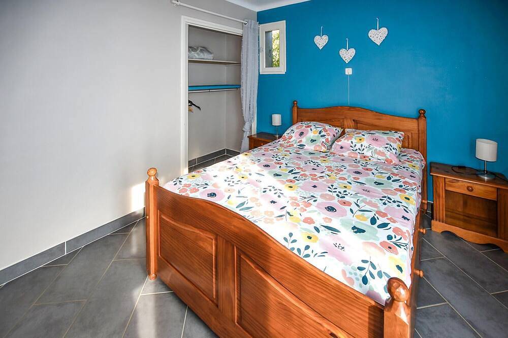 Maison avec piscine privative in Mondragon, Vaucluse