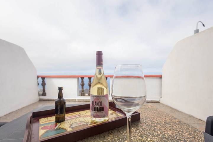 Ferienwohnung für 3 Personen, mit Balkon und Ausblick sowie Meerblick in Villa de Mazo
