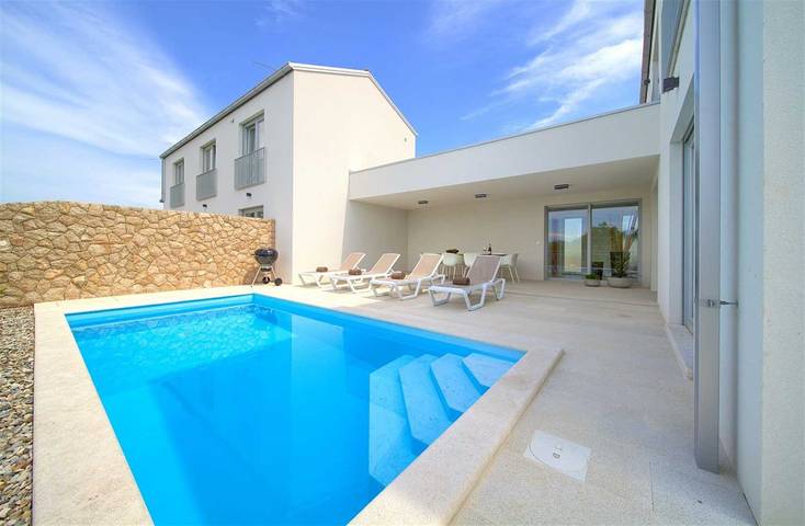 Villa mit pool für 8 Personen, mit Pool und Garten sowie Ausblick und Meerblick, kinderfreundlich auf Krk - 2