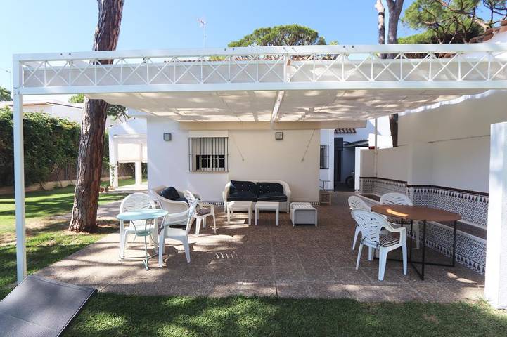 Location de vacances pour 8 personnes, avec piscine et terrasse à Roche - 3