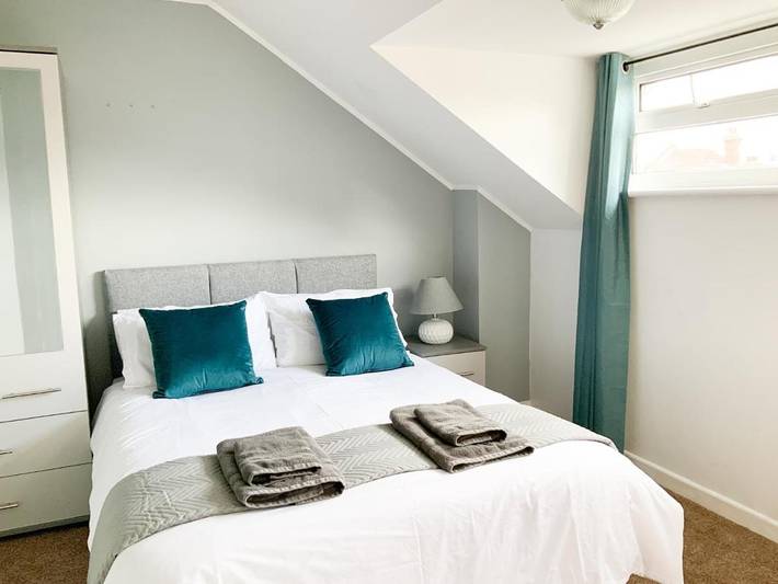 Holiday home for 15 people in Southampton