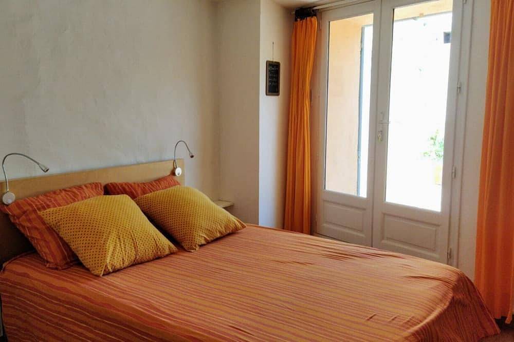 Entire apartment, Apartment with Terrace – Saint-Paul-Trois-Châteaux, Drôme Provençale in Saint-Paul-Trois-Châteaux, Nyons region