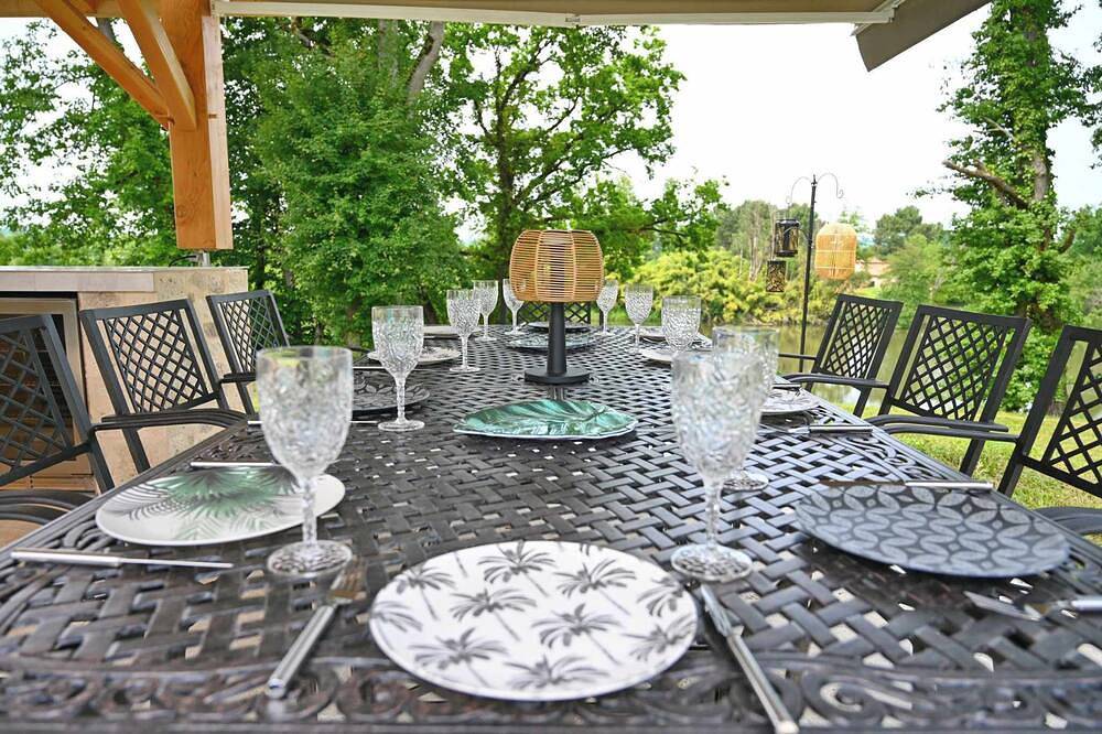 \"Mon rêve\" villa situated on river Lot, ideal for families and groups relaxation in Sainte-Livrade-sur-Lot, Región de Villeneuve-sur-Lot