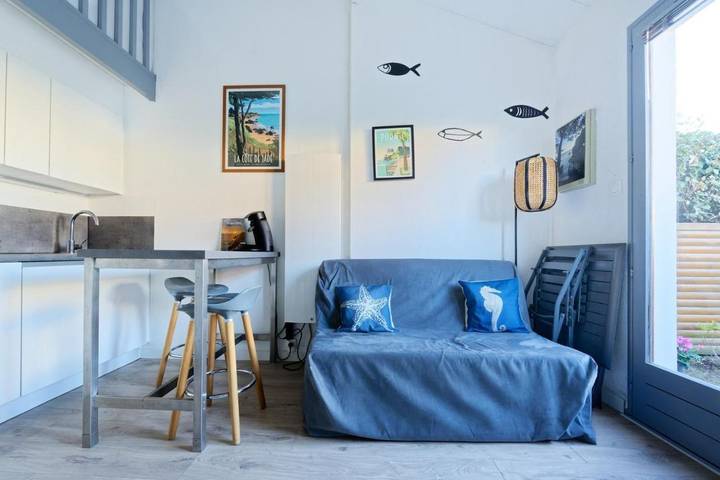 Location de vacances pour 3 personnes, avec vue ainsi que piscine et terrasse, animaux acceptés dans Plage de La Joselière - 2