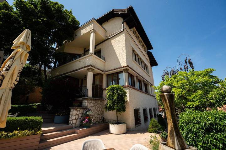 Maison d’hôte pour 3 personnes, avec Terrasse et Jardin à Brașov - 2