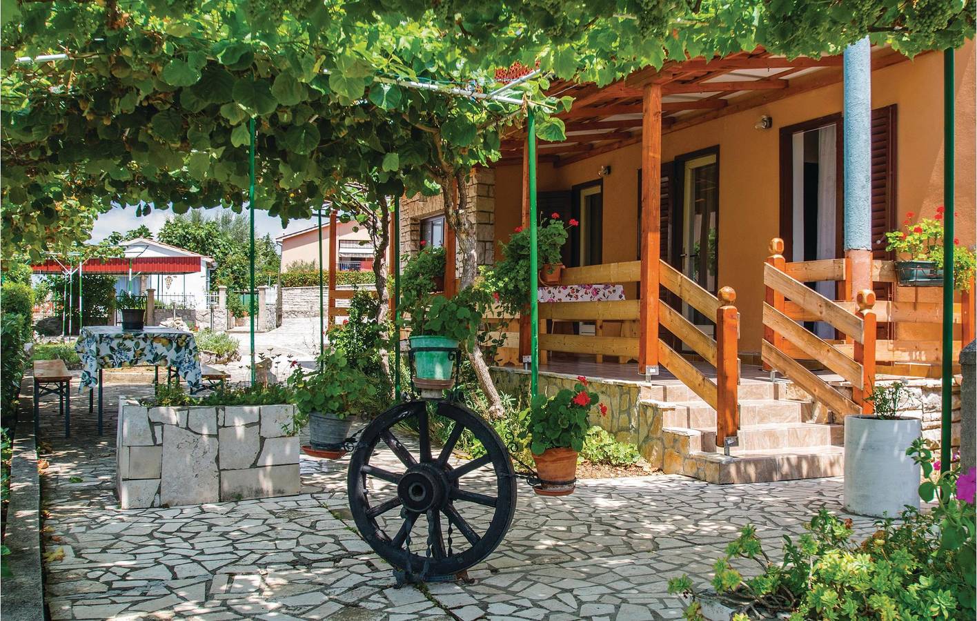 Appartement de vacances entier, Appartement de vacances pour 5 personnes avec terrasse in Labin City, Labin