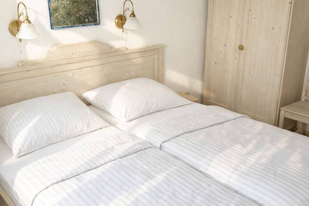Ganze Wohnung, Hof Kracht - \"Svantevit\" Wohnung für 2(-4) Personen mit Terrasse an der Ostsee in Putgarten, Rügen
