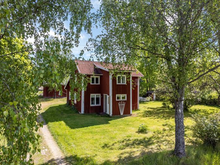 Hus för 8 Personer med trädgård in Åmål (Kommun), Vänern